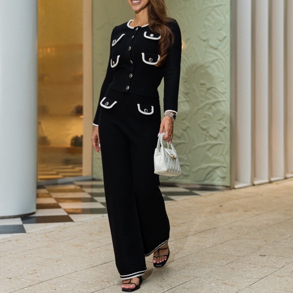 New!!! Black Knit Cardigan & Wide-Leg Pants With Contrast Trim - Picture 4 of 8